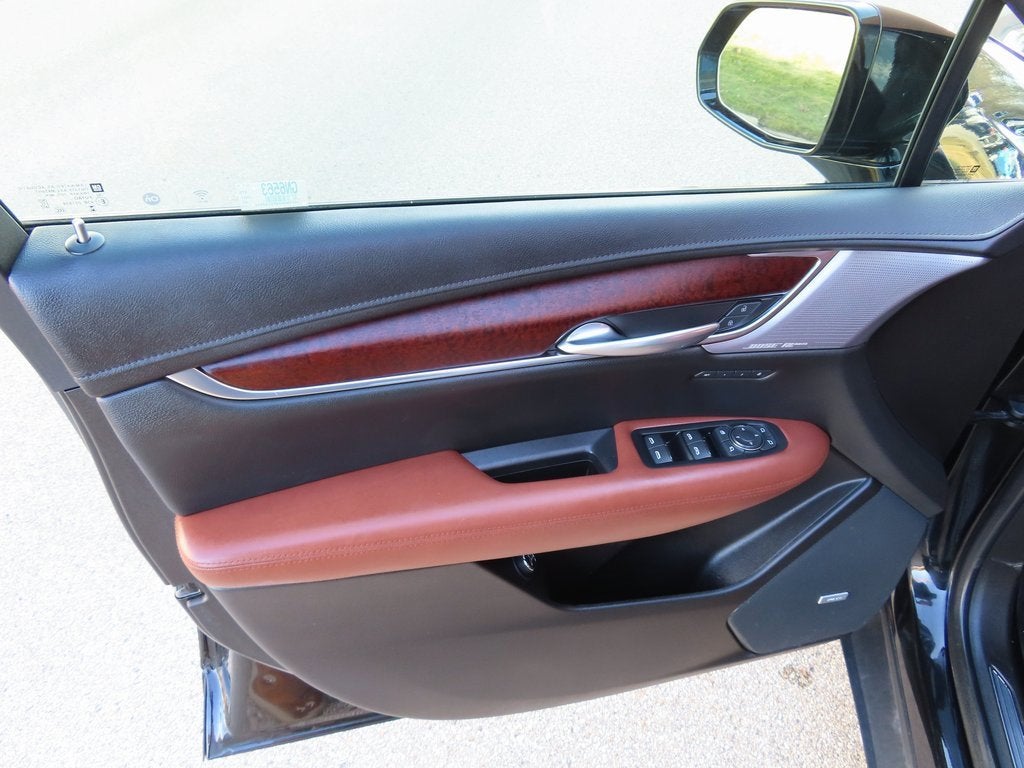 2023 Cadillac XT5 Sport