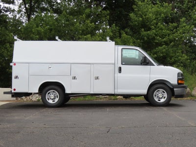 2025 Chevrolet Express Cutaway 3500 1WT