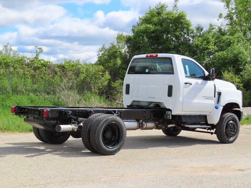 2026 Chevrolet Silverado 6500 HD Work Truck