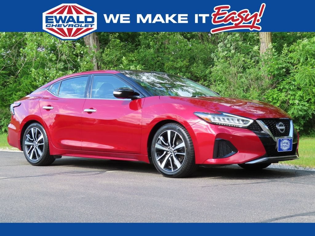 2023 Nissan Maxima SL's photo
