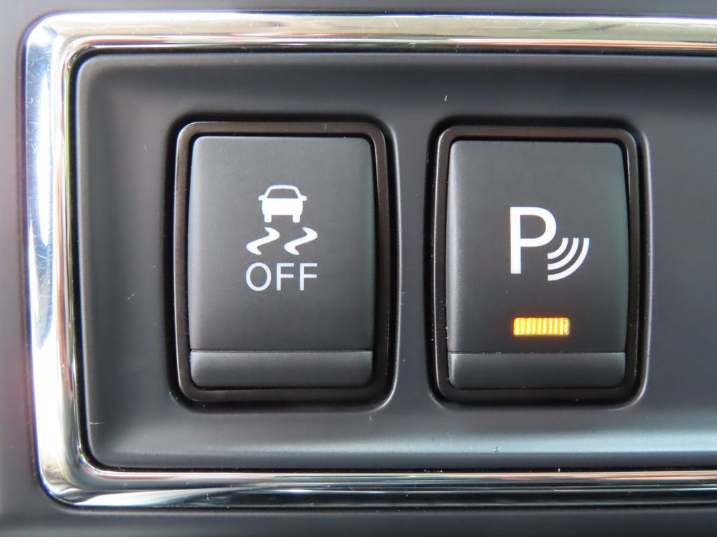 2017 Nissan TITAN PRO-4X
