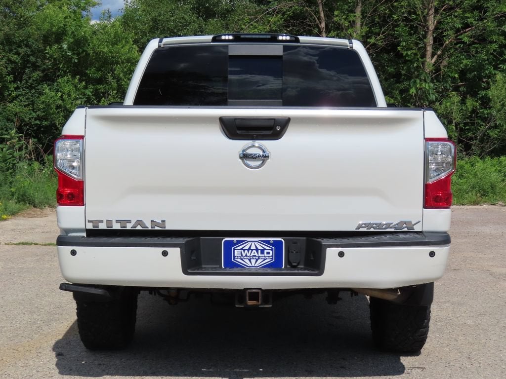 2017 Nissan TITAN PRO-4X