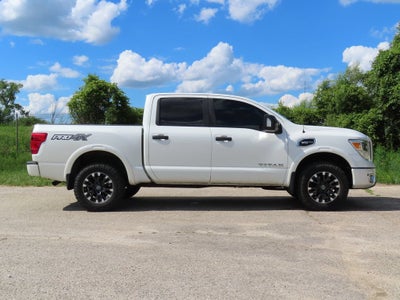 2017 Nissan TITAN PRO-4X