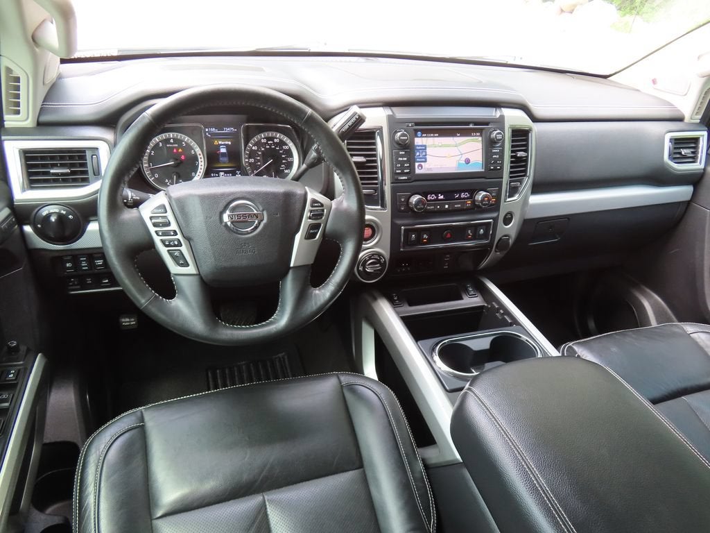 2017 Nissan TITAN PRO-4X