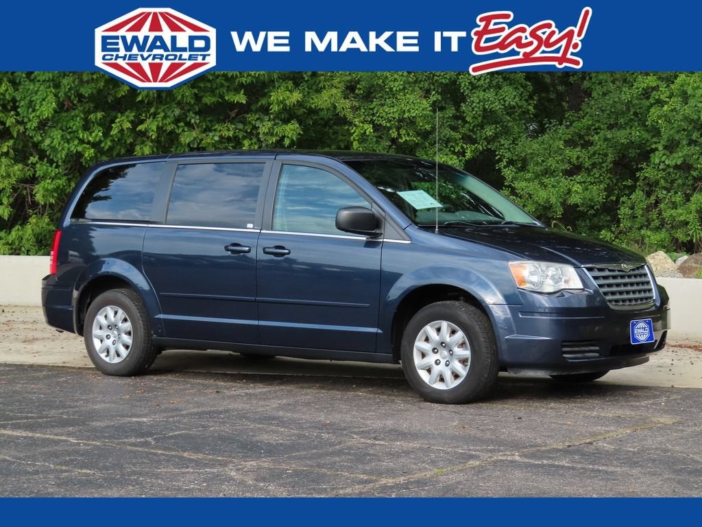 2009 Chrysler Town & Country LX