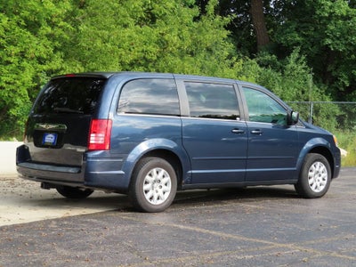 2009 Chrysler Town & Country LX