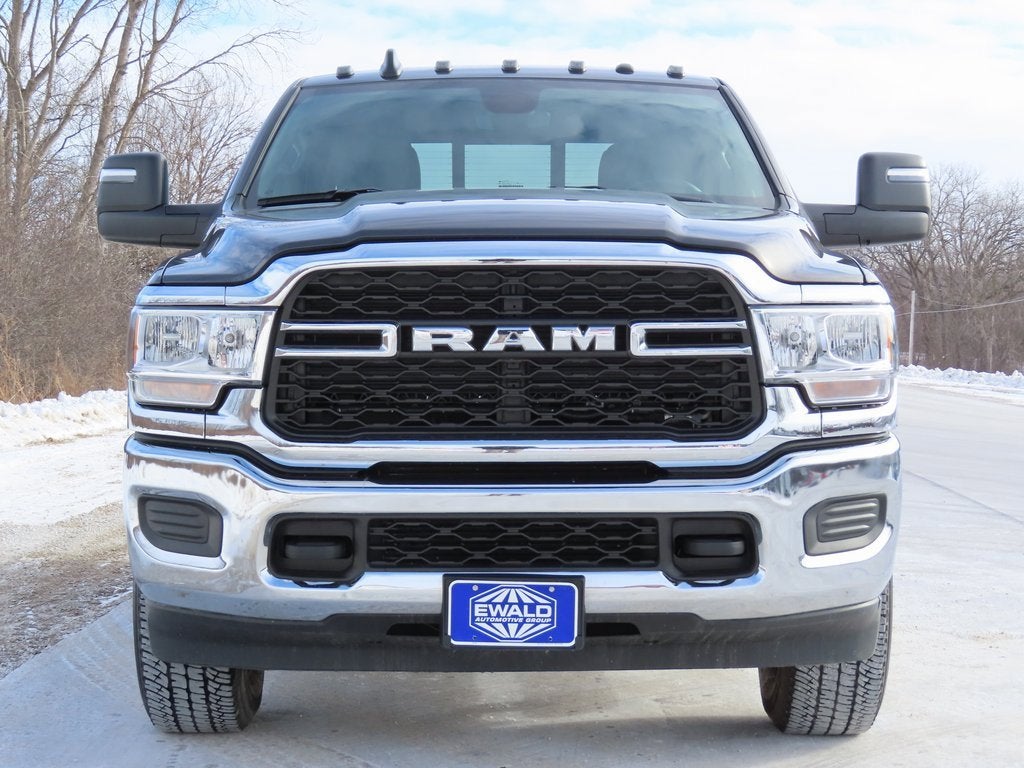 2024 RAM 3500 Tradesman Crew Cab 4x4 6'4" Box