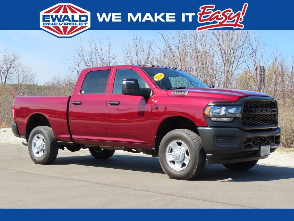 2024 RAM 3500 Tradesman Crew Cab 4x4 6'4" Box