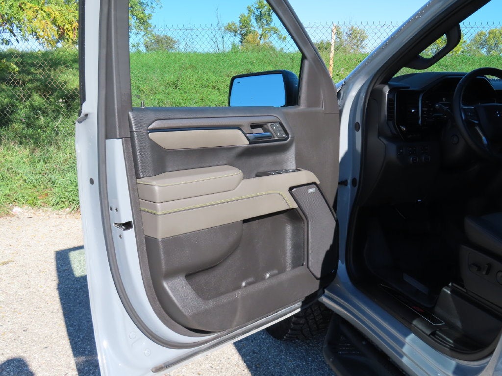 2024 Chevrolet Silverado 1500 ZR2 - Photo 29