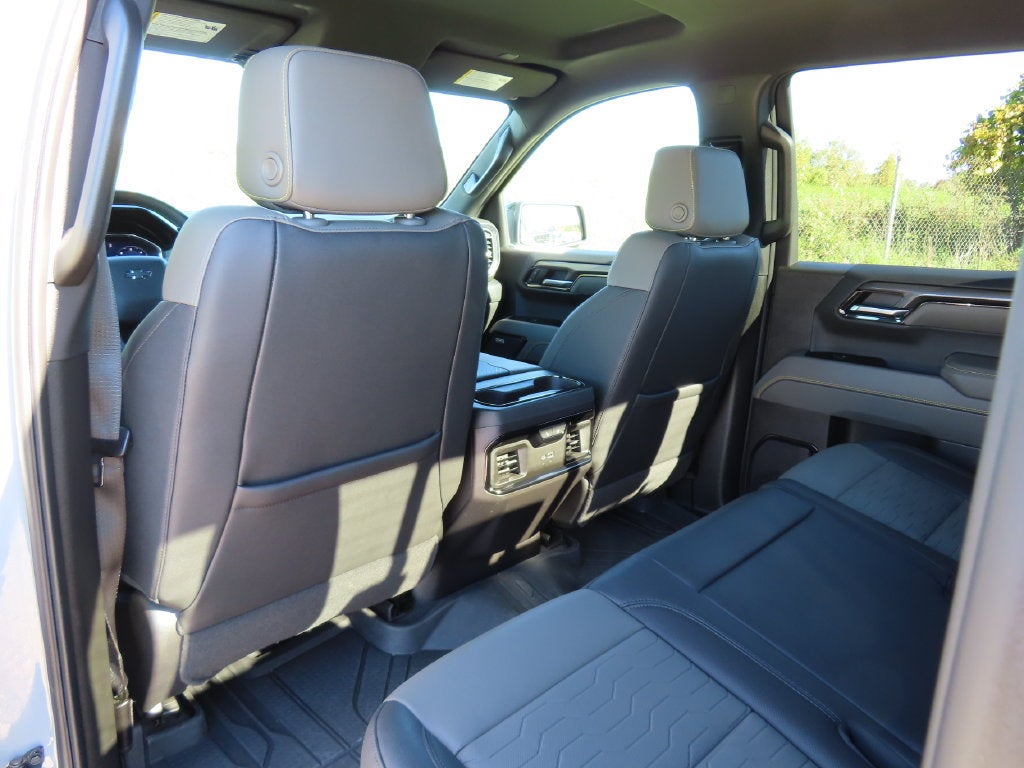 2024 Chevrolet Silverado 1500 ZR2 - Photo 31