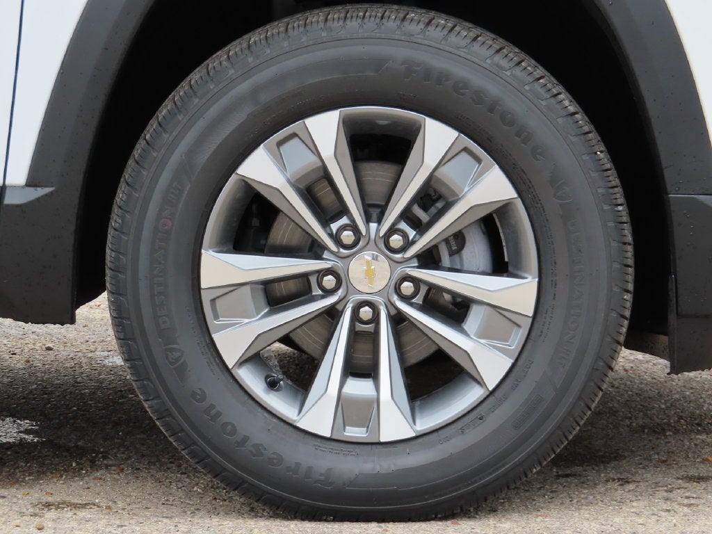 2027 Chevrolet Equinox LT - Photo 16