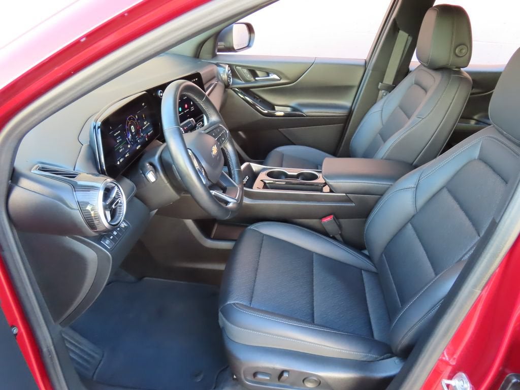 2025 Chevrolet Equinox LT - Photo 23