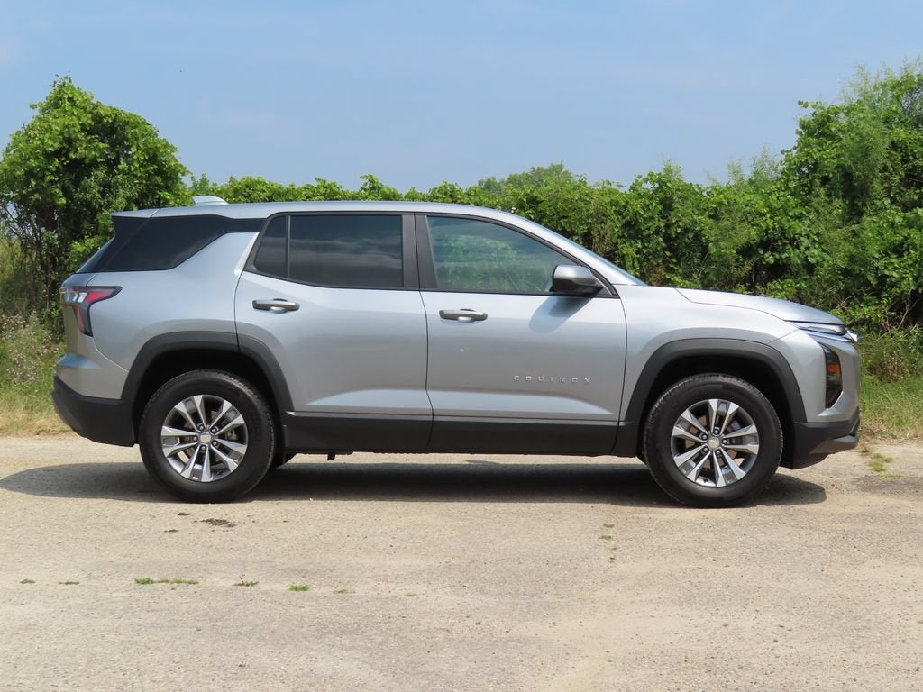 2026 Chevrolet Equinox LT - Photo 2
