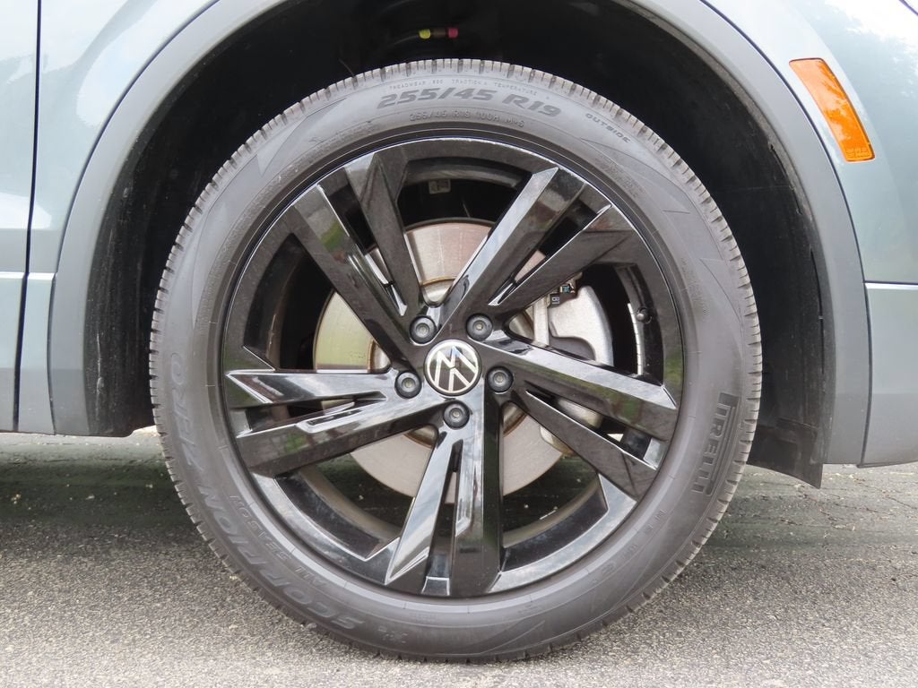 2024 Volkswagen Tiguan 2.0T SE R-Line Black