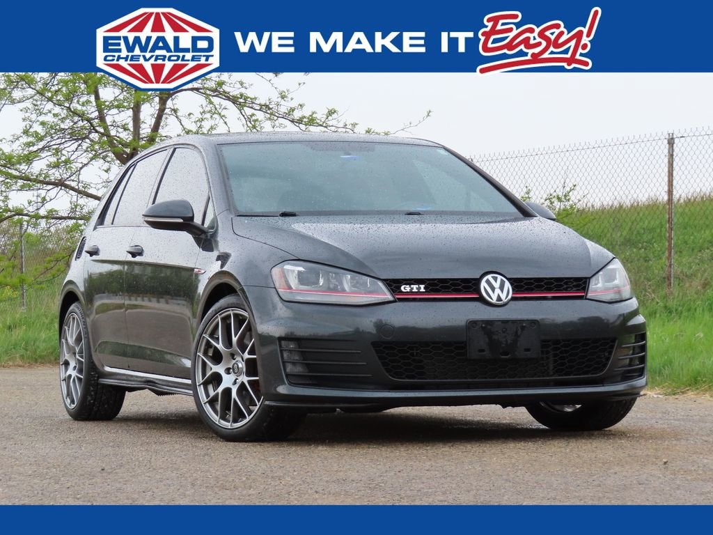 2015 Volkswagen Golf GTI 2.0T S 4-door PZEV's photo