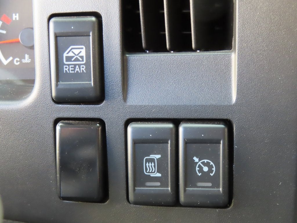 2024 Chevrolet Low Cab Forward 5500 HG NA