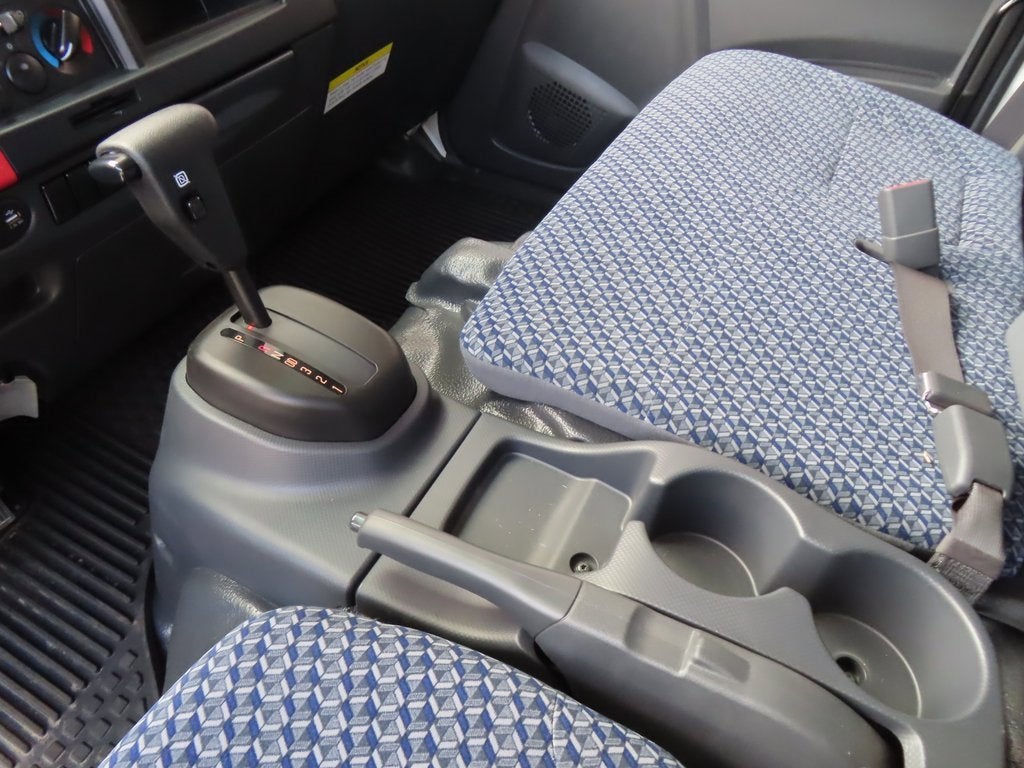 2024 Chevrolet Low Cab Forward 5500 HG NA