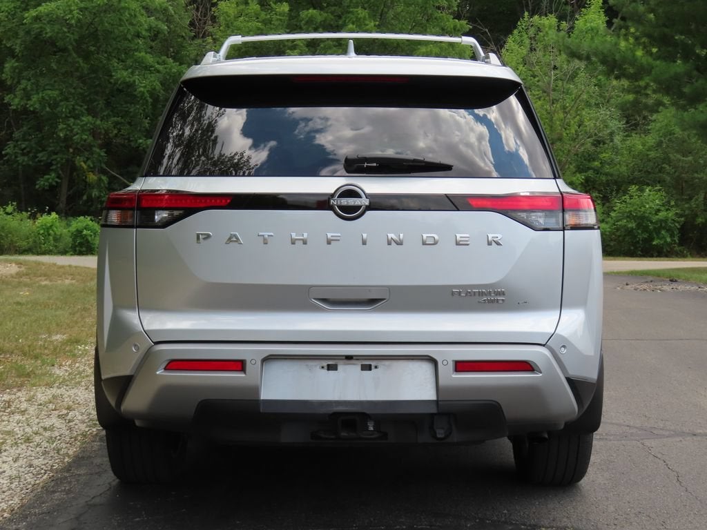 2024 Nissan Pathfinder Platinum 4WD