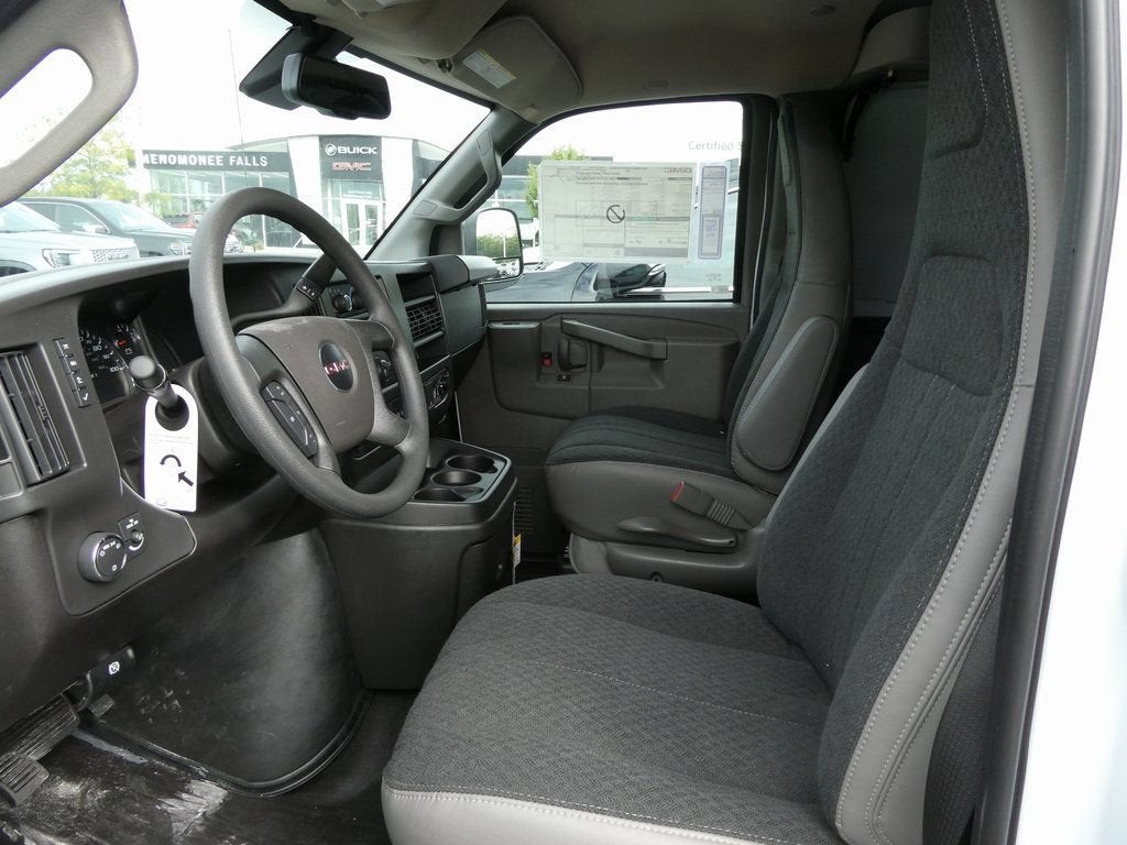2025 GMC Savana Cutaway 3500 Work Van
