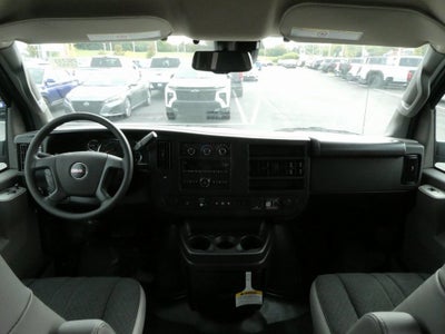 2025 GMC Savana Cutaway 3500 Work Van
