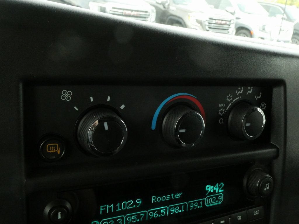 2025 GMC Savana Cutaway 3500 Work Van