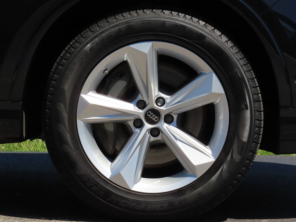 2023 Audi Q7 Premium Plus 45 TFSI quattro Tiptronic